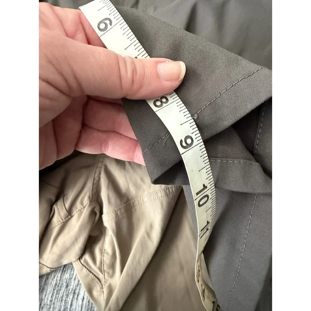 Lot of 2 Wrangler ATG All Terrain Gear Mens‎ Shorts 42 Khaki Grey 112316187